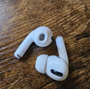 Apple Airpods Pro - NO CASE